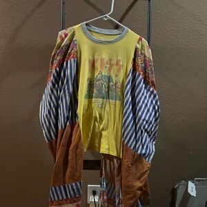 Kiss Multicolor Long Sleeve Tee